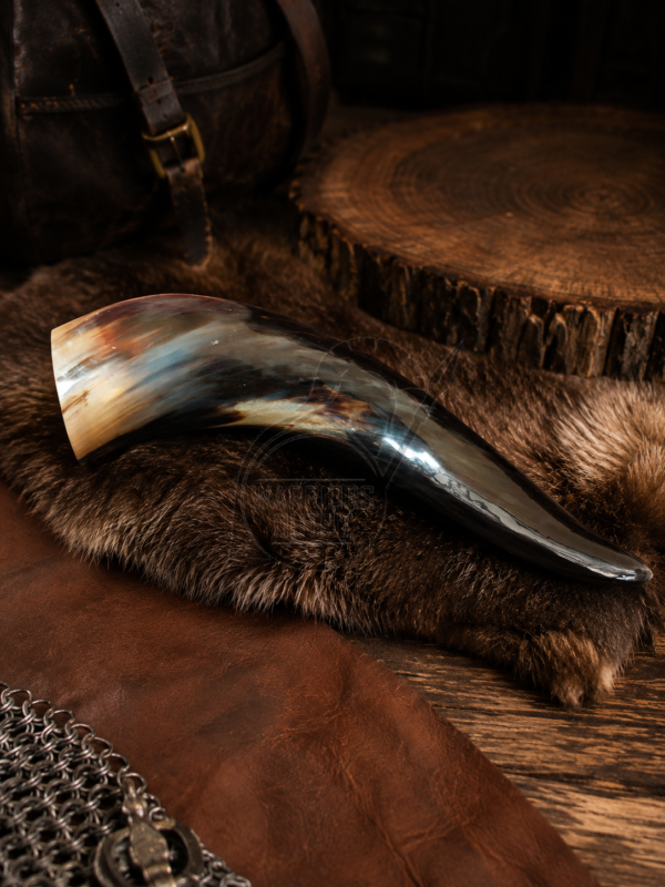 Warriors Outfit Handcrafted Viking Drinking Horn  60oz Capacity  Drinking Horn