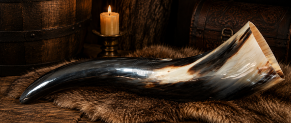 Warriors Outfit Handcrafted Viking Drinking Horn  60oz Capacity  Drinking Horn
