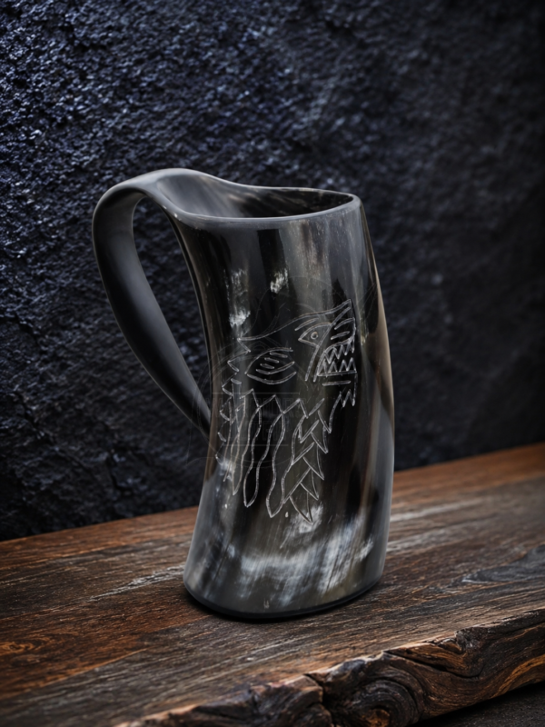 Warriors Outfit Handcrafted Wolf Design Black Base Drinking Horn Mug – Natural Ox Horn Beer Mug with Ergonomic Handle for Mead, Ale, Beer, Wine, Whiskey, Viking Feasts, Medieval Gatherings & Rustic Home Décor